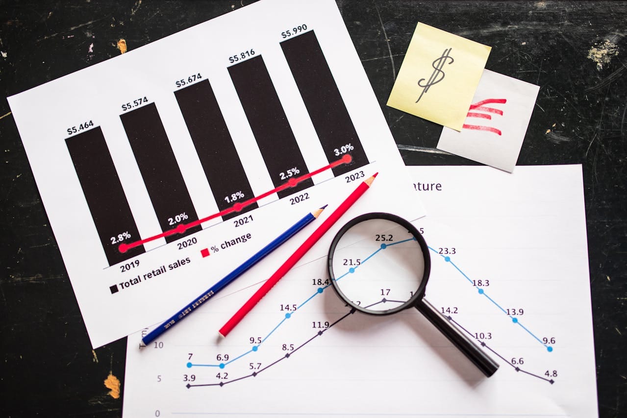 How to Build a Dividend Growth Portfolio: 7 Stocks Paying 10%+ by 2030