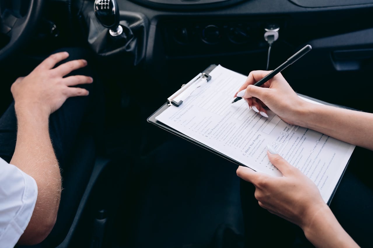 Compare car insurance quotes 